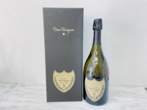 藤枝市にあるリサイクルショップ！【お酒】を売るなら買取おりづる藤枝駅前店！