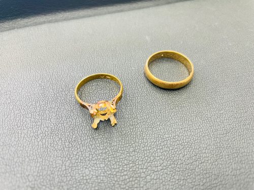 藤枝市で貴金属【金】の高価買取は買取おりづる藤枝駅前店！！