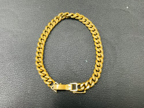 藤枝で【貴金属】金・プラチナの高価買取なら買取おりづる藤枝駅前店！