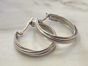 【K14WG】14金ホワイトゴールド ピアスを藤枝市のお客様よりお買取いたしました。