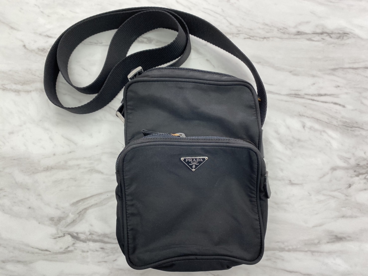 PRADA プラダ ナイロンショルダーバッグを藤枝市のお客様よりお買取りさせていただきました