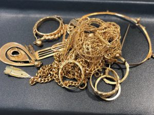 おすすめ金の高価買取店!静岡市葵区で金の買取なら買取おりづる静岡ドン・キホーテパウSBS通り店へ!