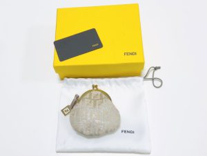 静岡市で【フェンディ(FENDI)買取】ブランド品の買取専門店なら買取おりづる静岡ドン・キホーテパウSBS通り店へ!
