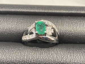 藤枝市でエメラルドの買取なら買取おりづる藤枝駅前店にお任せください！