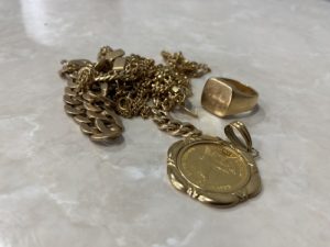 南区永田台付近で金の買取なら買取おりづる横浜弘明寺店にお任せください！！