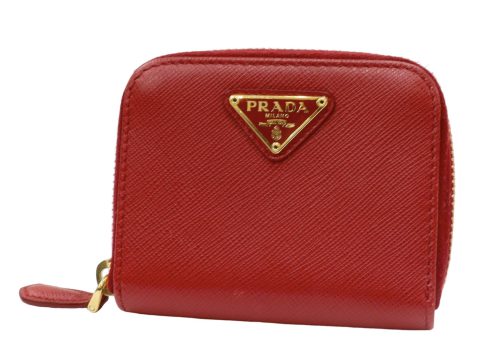 静岡県静岡市で【プラダ（PRADA）買取】おすすめのリサイクルショップ！買取おりづる静岡ドン・キホーテパウSBS通り店です！