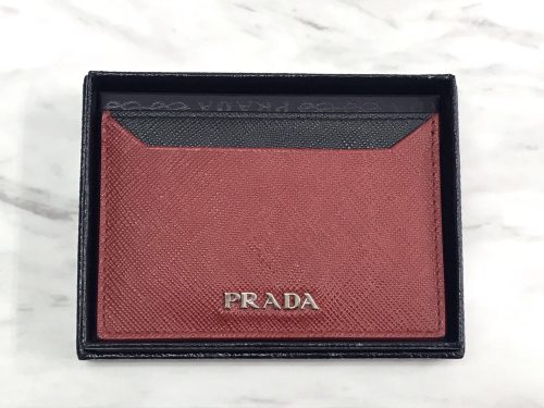 横浜市南区永田で【プラダ(PRADA)の高価買取】リサイクルショップ買取おりづる横浜弘明寺店です!
