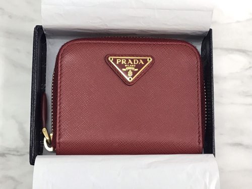 横浜市六ッ川で【プラダ（PRADA）買取】リサイクルショップ買取おりづる横浜弘明寺店にお任せください！