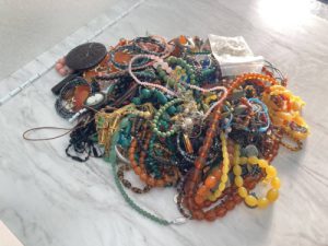 藤枝で【メッキアクセサリー】の買取なら買取おりづる藤枝駅前店へ！