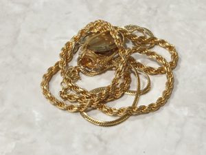 静岡県清水区で金の高価買取なら買取おりづる静岡ドン・キホーテパウSBS通り店におまかせください！