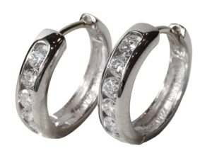 静岡県藤枝市で【ピアス 買取】ジュエリーの高価買取なら買取おりづる藤枝駅前店へ！