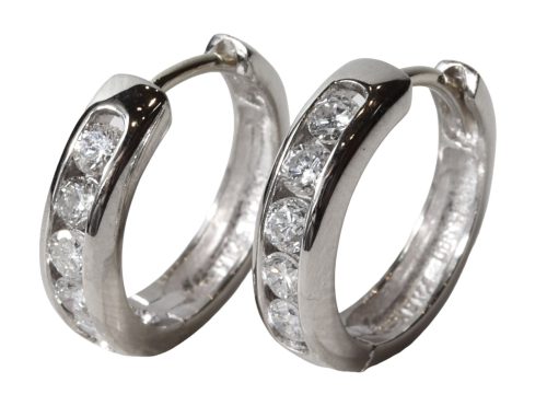 静岡県藤枝市で【ピアス 買取】ジュエリーの高価買取なら買取おりづる藤枝駅前店へ！