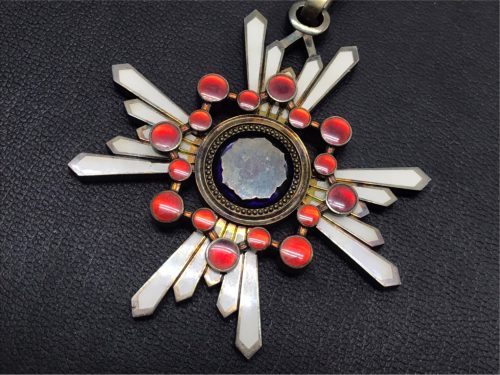 横浜市保土ヶ谷で【勲章の買取】なら！リサイクルショップ買取おりづる横浜弘明寺店におまかせください！