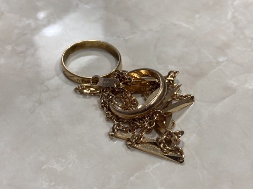 静岡県清水区付近で金の高価買取なら買取おりづる静岡ドン・キホーテパウSBS通り店におまかせください！