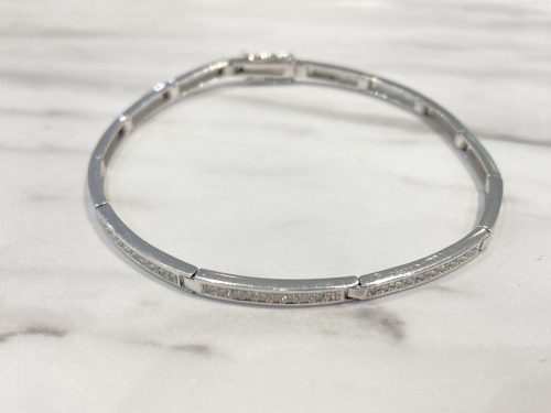 静岡県清水区付近でダイヤモンドアクセサリーの高価買取なら買取おりづる静岡ドン・キホーテパウSBS通り店におまかせください!