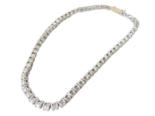 静岡市清水区で【ジュエリー買取】なら宝石専門鑑定士が常駐する買取おりづる静岡ドン・キホーテパウSBS通り店へ!