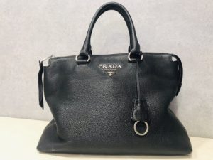 横浜市港南区上大岡で【プラダ（PRADA）買取】リサイクルショップ買取おりづる横浜弘明寺店へ！