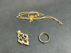 横浜市井土ヶ谷で【金 アクセサリー買取】ならリサイクルショップ買取おりづる横浜弘明寺店にお任せください！