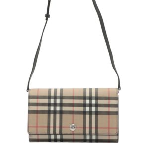 静岡県藤枝市で【バーバリー買取】ならブランド品の高価買取店！買取おりづる藤枝駅前店にお任せください！