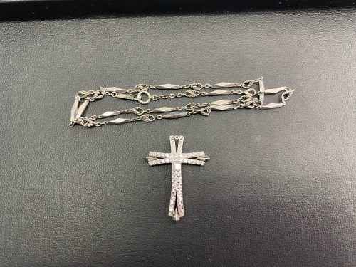 横浜市弘明寺で【金、プラチナ】の買取ならリサイクルショップ買取おりづる横浜弘明寺店へお任せください!