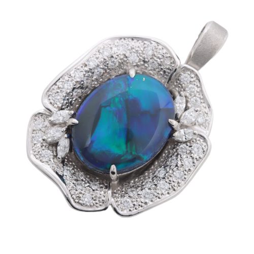 静岡県静岡市で【宝石】の出張買取なら買取おりづる静岡ドン・キホーテパウSBS通り店にお任せください！