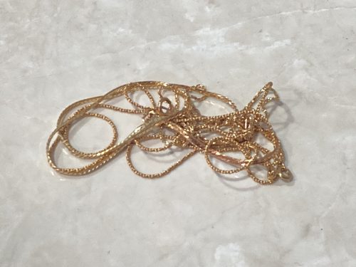 静岡県清水区付近で金のネックレスの高価買取なら買取おりづる静岡ドン・キホーテパウSBS通り店におまかせください!