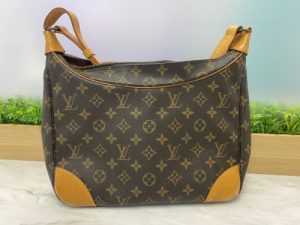 横浜市港南区で【ルイ ヴィトン買取】ブランド品の買取ならリサイクルショップ買取おりづる横浜弘明寺店へ！