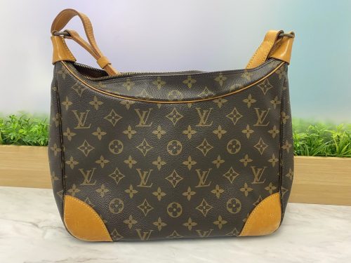 横浜市港南区で【ルイ ヴィトン買取】ブランド品の買取ならリサイクルショップ買取おりづる横浜弘明寺店へ！