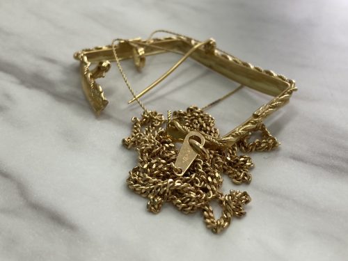 静岡県藤枝市付近で金を売るなら高価買取の買取おりづる藤枝駅前店にお任せください！