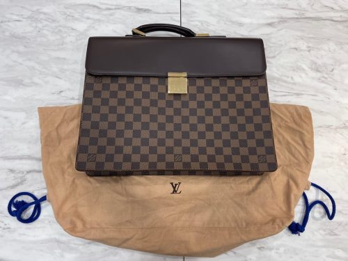 静岡市葵区で【ブランド品】の高価買取なら買取おりづる静岡ドン・キホーテパウSBS通り店へ!