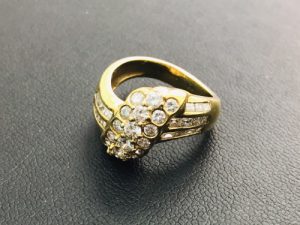 横浜市南区で【金、プラチナ】貴金属の買取ならリサイクルショップ買取おりづる横浜弘明寺店へお任せください！