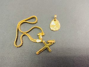 横浜市港南区上大岡で【金、プラチナ】貴金属の買取ならリサイクルショップ買取おりづる横浜弘明寺店へお任せください!