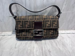 FENDI フェンディ ズッカ バッグ　