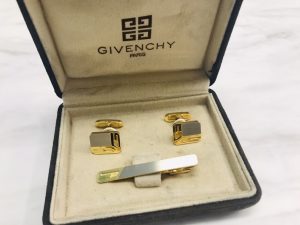 南区六ッ川で【ジバンシー（GIVENCHY）買取】バッグや小物を売るならリサイクルショップ買取おりづる横浜弘明寺店へ！