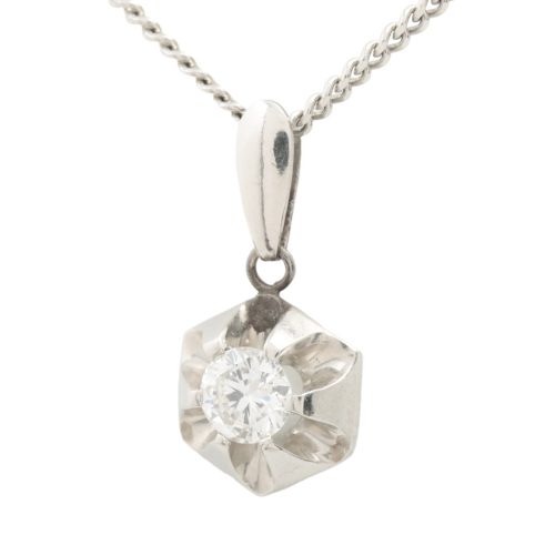 横浜市青葉区で【プラチナ 買取】貴金属の高価買取なら買取おりづる横浜青葉店にお任せください！