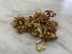 静岡県駿河区付近で金の高価買取なら買取おりづる静岡ドン・キホーテパウSBS通り店におまかせください!