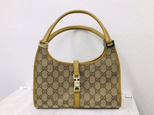 横浜市南区井土ヶ谷で【GUCCI(グッチ)】の高価買取！リサイクルショップ買取おりづる横浜弘明寺店におまかせください！