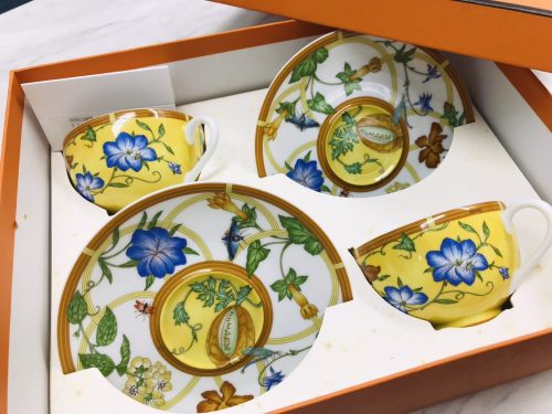 南区弘明寺で【ブランド食器】を売るならリサイクルショップ買取おりづる横浜弘明寺店にお任せください！