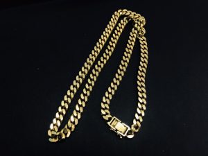横浜市南区弘明寺で【金、プラチナ】貴金属の買取ならリサイクルショップ買取おりづる横浜弘明寺店へお任せください！