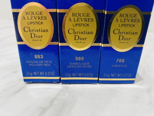 横浜市南区井土ヶ谷で化粧品、香水などの買取ならリサイクルショップ買取おりづる横浜弘明寺店にお任せください!