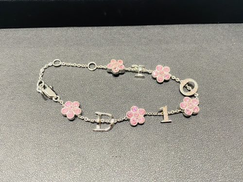 横浜市南区弘明寺で【クリスチャンディオール（Dior ）買取強化中！】リサイクルショップ買取おりづる横浜弘明寺店！