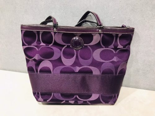 横浜市南区井土ヶ谷で【COACH(コーチ)】の高価買取！リサイクルショップ買取おりづる横浜弘明寺店におまかせください！
