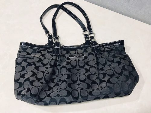 横浜市南区井土ヶ谷で【COACH(コーチ)】の高価買取!リサイクルショップ買取おりづる横浜弘明寺店におまかせください!