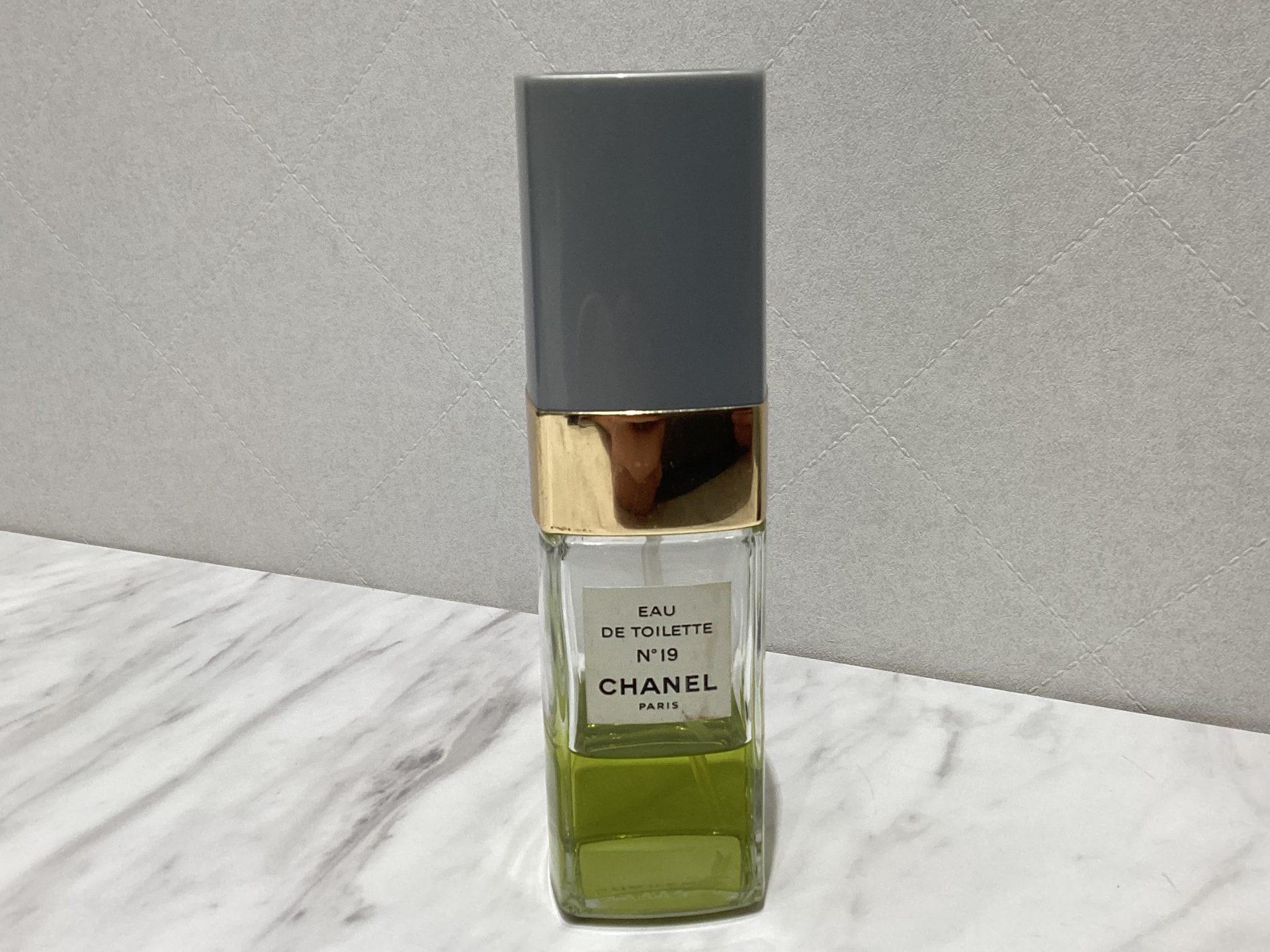 青葉台で【香水】【ブランドコスメ】の買取なら青葉台から電車で10分の買取おりづる横浜青葉店へ!