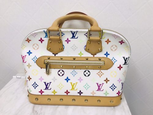 横浜市港南区上大岡で【ルイ ヴィトン買取】ブランド品の買取ならリサイクルショップ買取おりづる横浜弘明寺店へ!