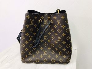 横浜市南区井土ヶ谷で【ルイ ヴィトン買取】ブランド品の買取ならリサイクルショップ買取おりづる横浜弘明寺店へ！