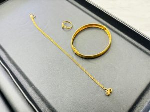 藤枝市で【金・プラチナ】貴金属の高価買取なら買取おりづる藤枝駅前店へ！