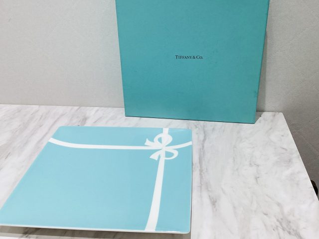 Tiffany&Co.（ティファニー）ブルーボックス スクエアプレート リボン柄 