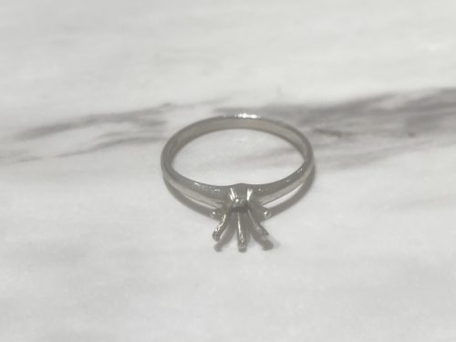 横浜市青葉区付近で貴金属を売るなら買取おりづる横浜青葉店にお任せください！！