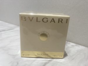 横浜市青葉区付近で香水を売るなら買取おりづる横浜青葉店にお任せください！！